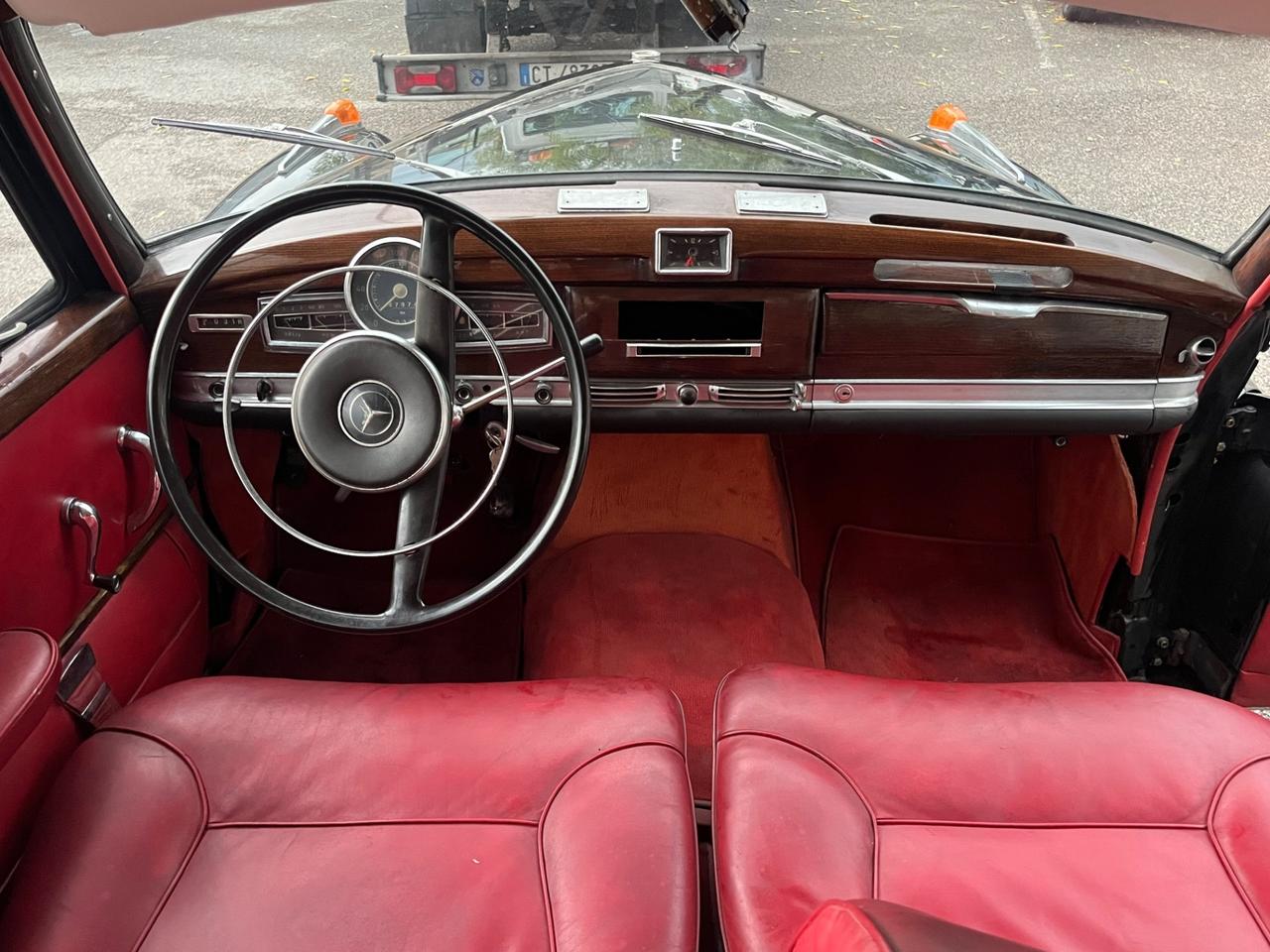 Mercedes type 300 Adenauer PERMUTE