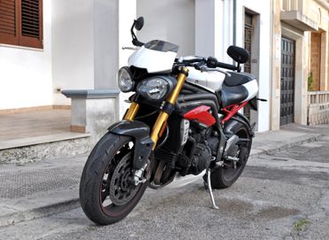 Triumph Speed Triple R 1050