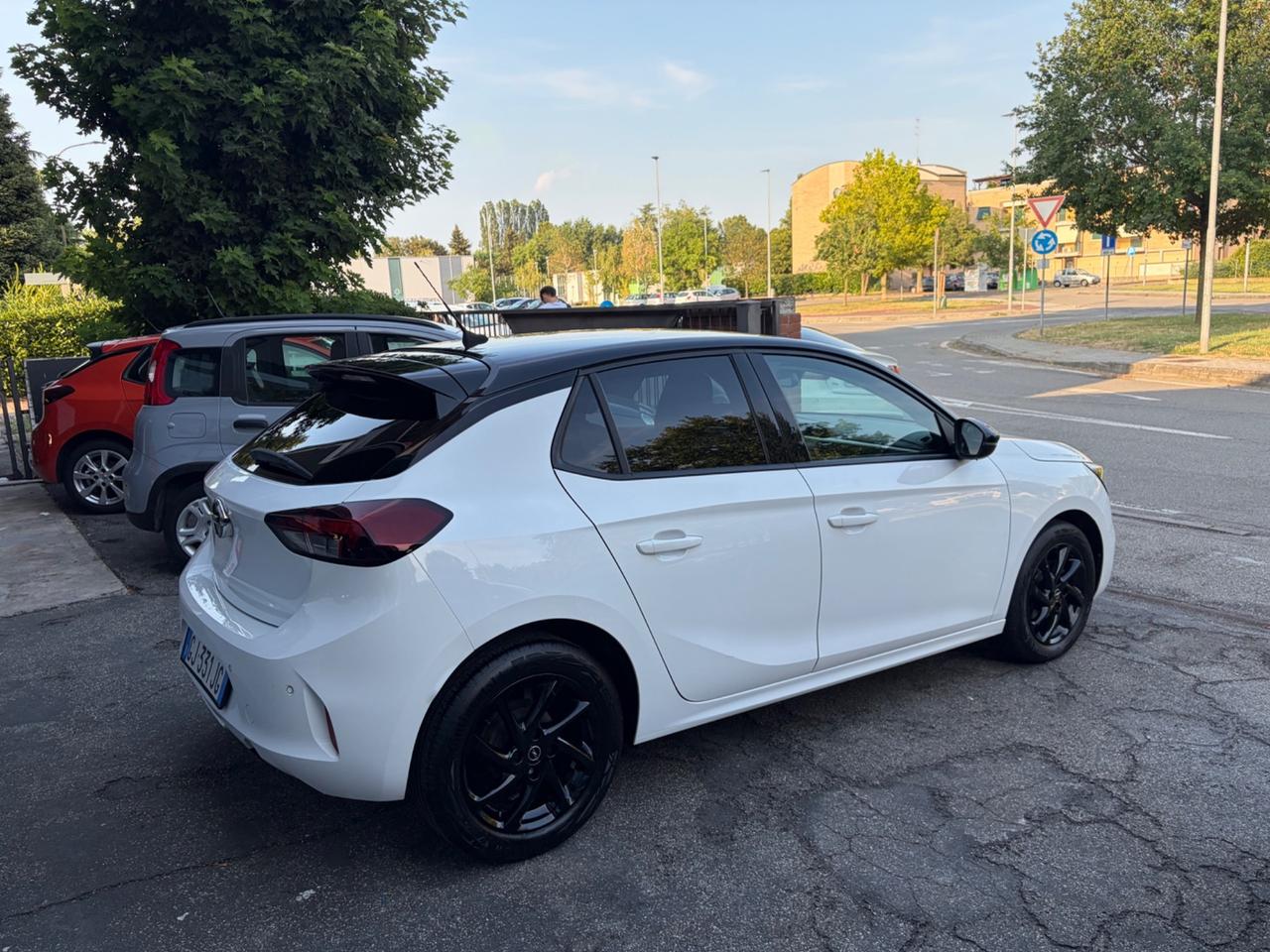 Opel Corsa 1.2 Design & Tech