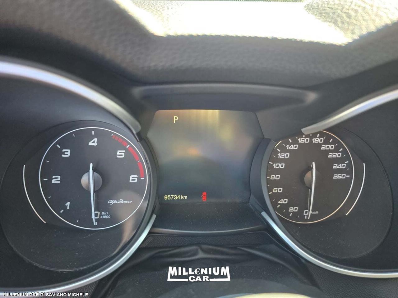 Alfa Romeo Stelvio 2.2 Turbodiesel 190 CV AT8 Q4 E