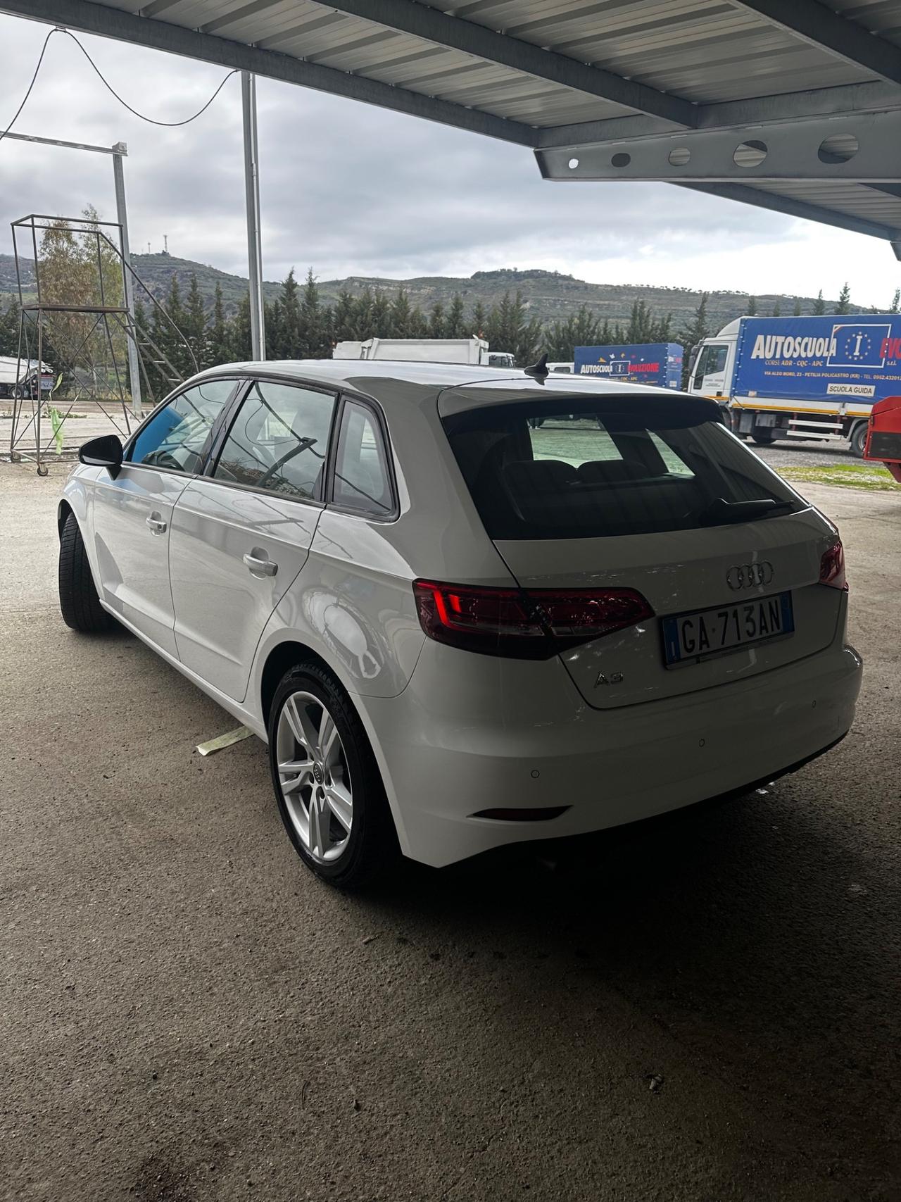 Audi A3 SPB 35 TDI S tronic Business