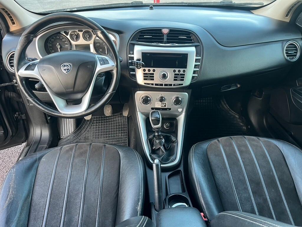 Lancia Delta 1.6 MJT DPF 105 CV Gold