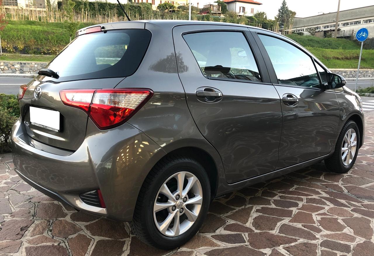Toyota Yaris 1.0 72 CV 5 porte Lounge