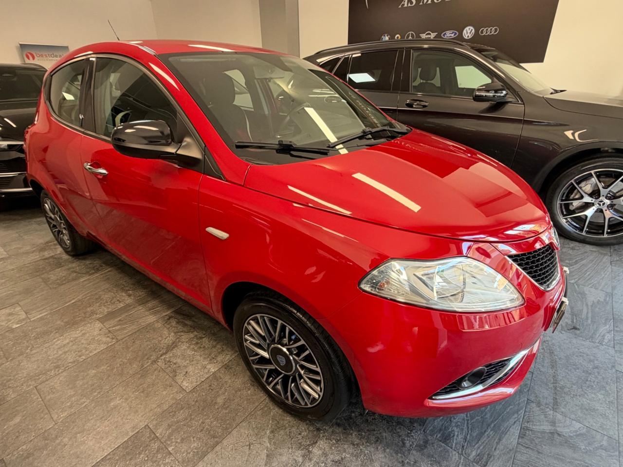 Lancia Ypsilon 1.3 MJT 95 CV Lounge