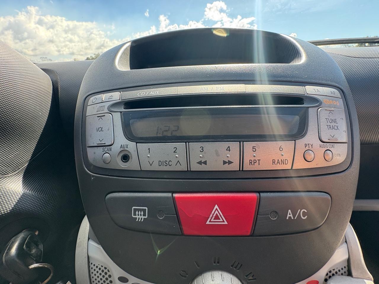 Toyota Aygo 1.0 12V VVT-i 5 porte Sol Connect