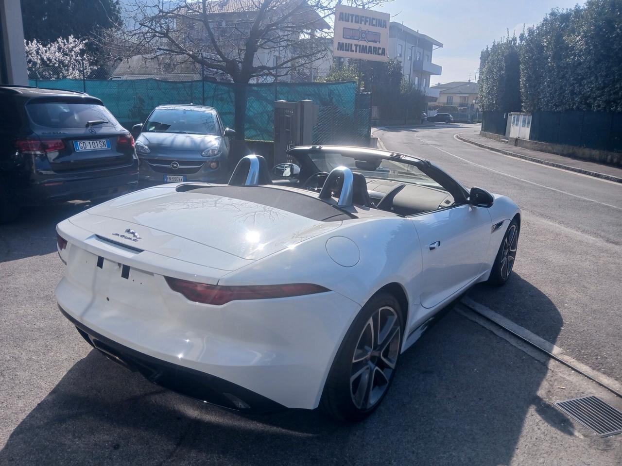 Jaguar F-Type 2.0 aut. Convertibile R-Dynamic 2021