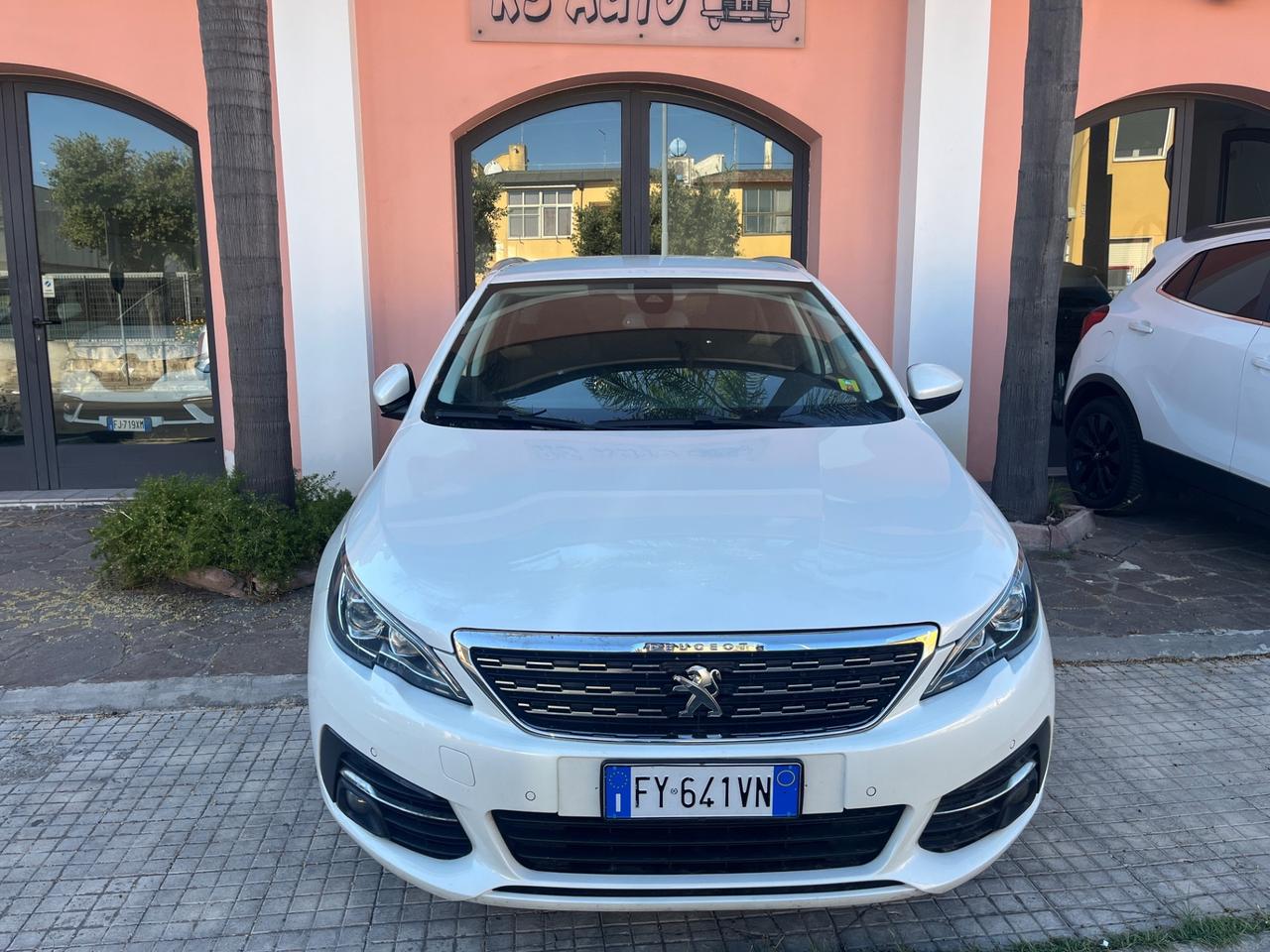 Peugeot 308 PureTech Turbo 130 S&S SW Allure