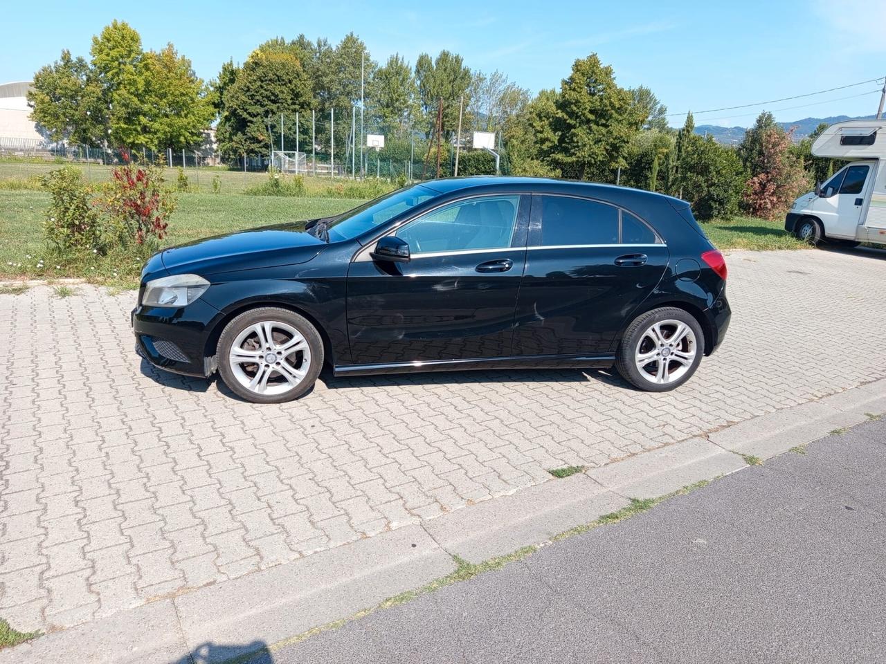 Mercedes-benz A 180 BlueEFFICIENCY Premium
