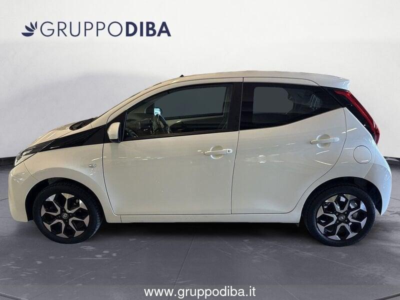 Toyota Aygo II 2018 5p 5p 1.0 x-play 72cv