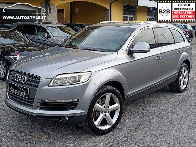AUDI Q7 3.0 V6 TDI 240Cv *7POSTI* quattro Tiptronic S-LINE