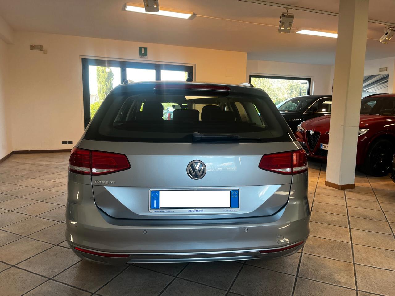 Volkswagen Passat Variant 1.6 TDI SCR DSG Business BMT