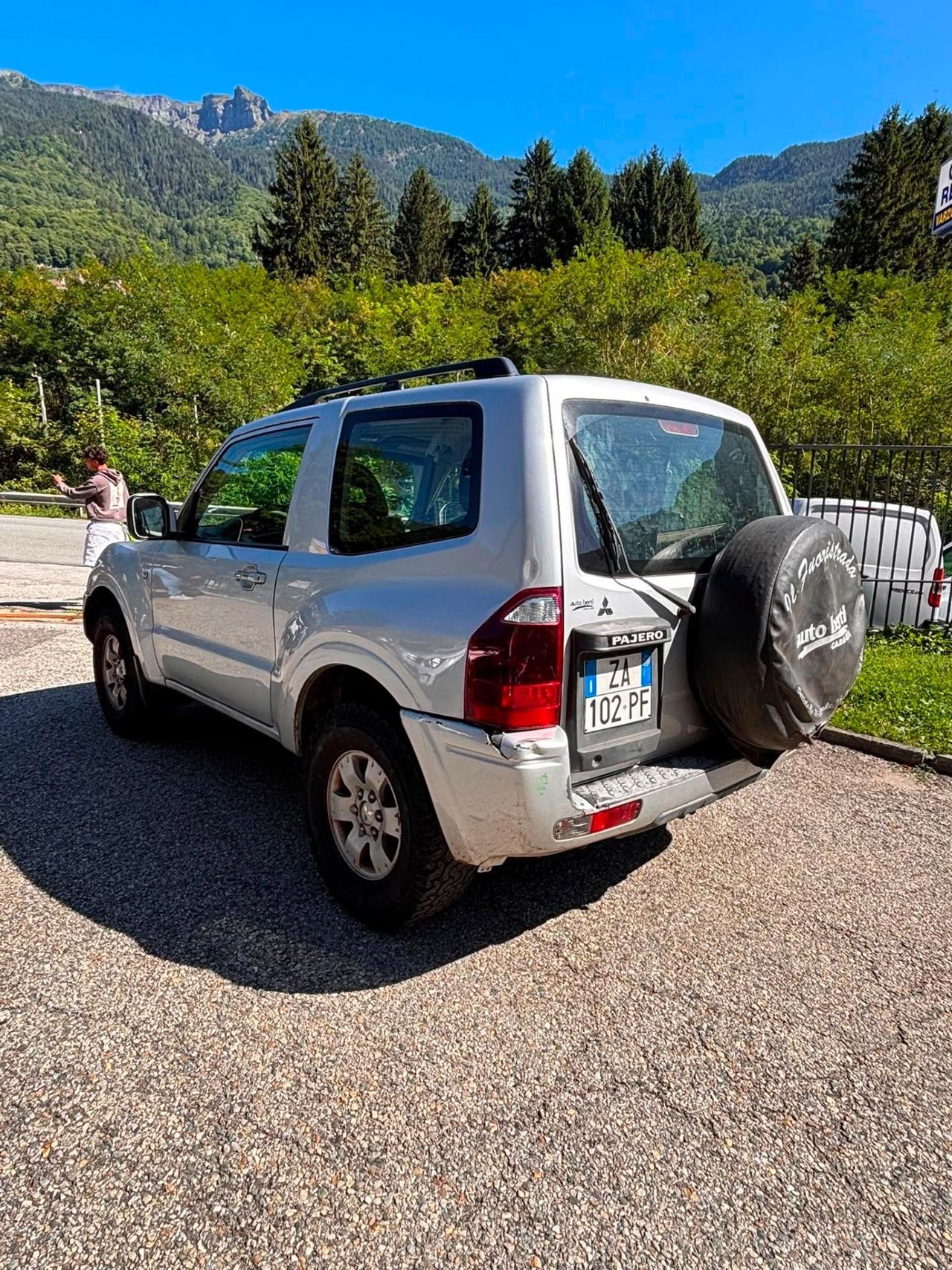 Mitsubishi Pajero 2.5 TDI 3p. GLX