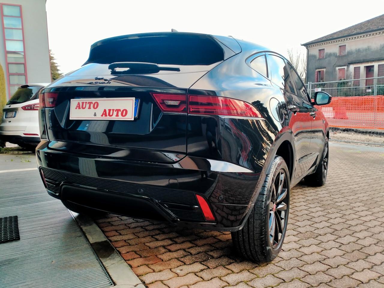Jaguar E-Pace 20D MHEV AWD 204CV R-DYNAMIC BLACK DESIGN PACK LEGA20 LED PREMIUM