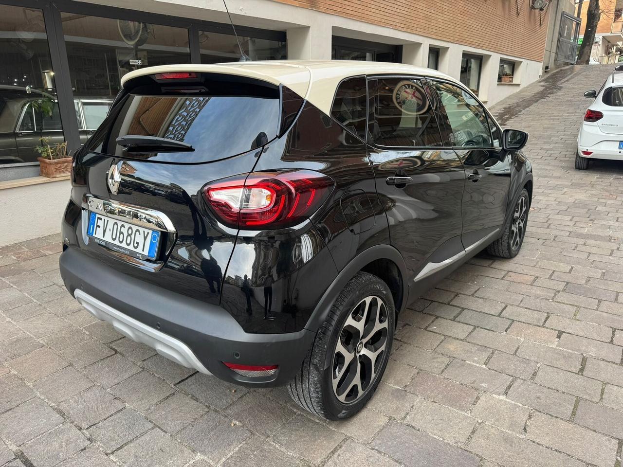 RENAULT Captur dCi 8V 90CV S&S Sport Edition2