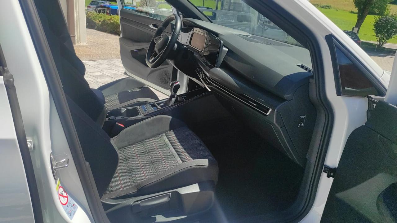 VOLKSWAGEN GOLF GTI 2.0 TURBO BENZINA 245CV MANUALE