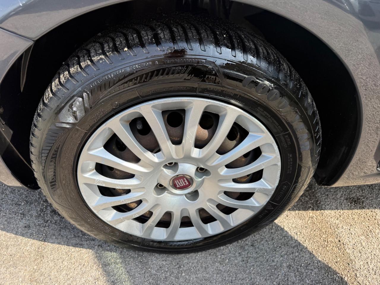 Fiat Punto 1.3 MJT II S&S 95 CV 5 porte Street Navi