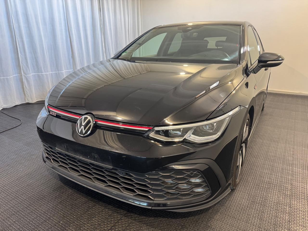 Volkswagen Golf GTI 2.0 TSI