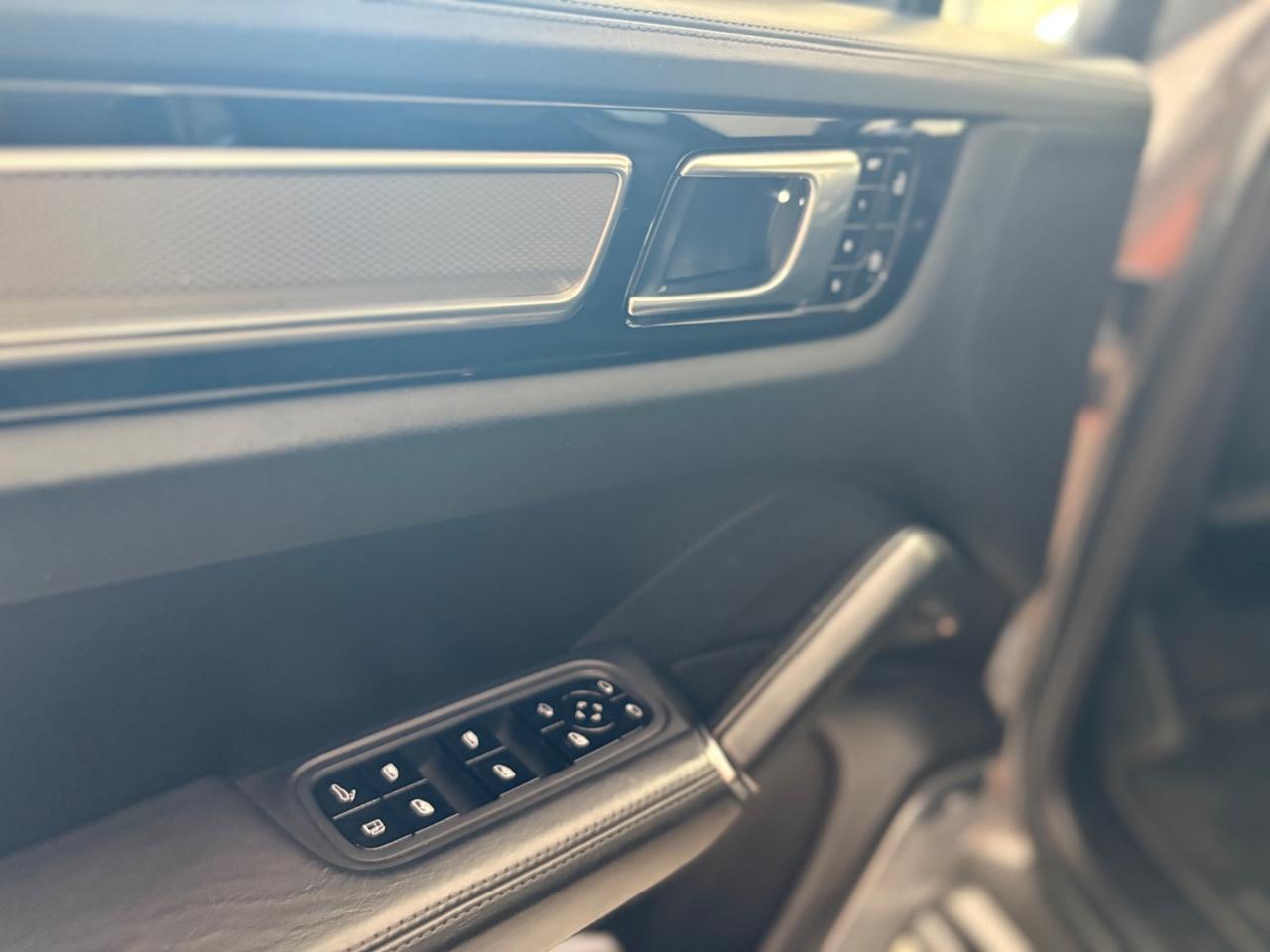 Porsche Cayenne Coupé 3.0 V6 E-Hybrid PERMUTE FINANZIAMENTI