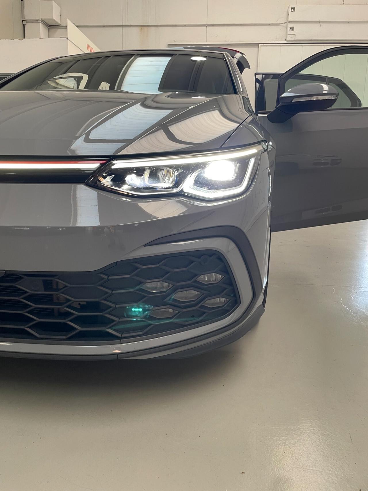 Volkswagen Golf 2.0 TSI 245CV GTI DSG