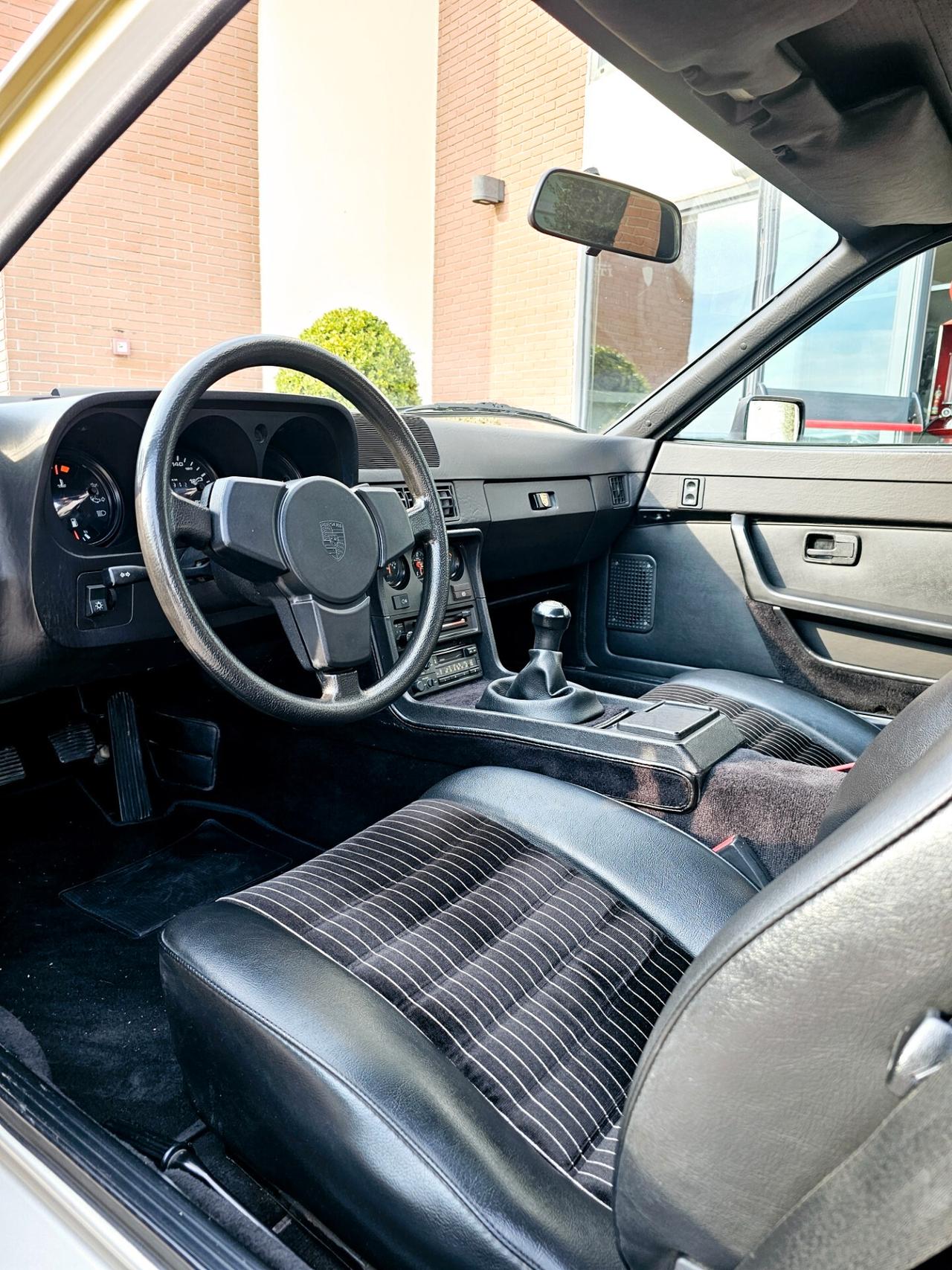 Porsche 924 2.0 Asi restauro Totale