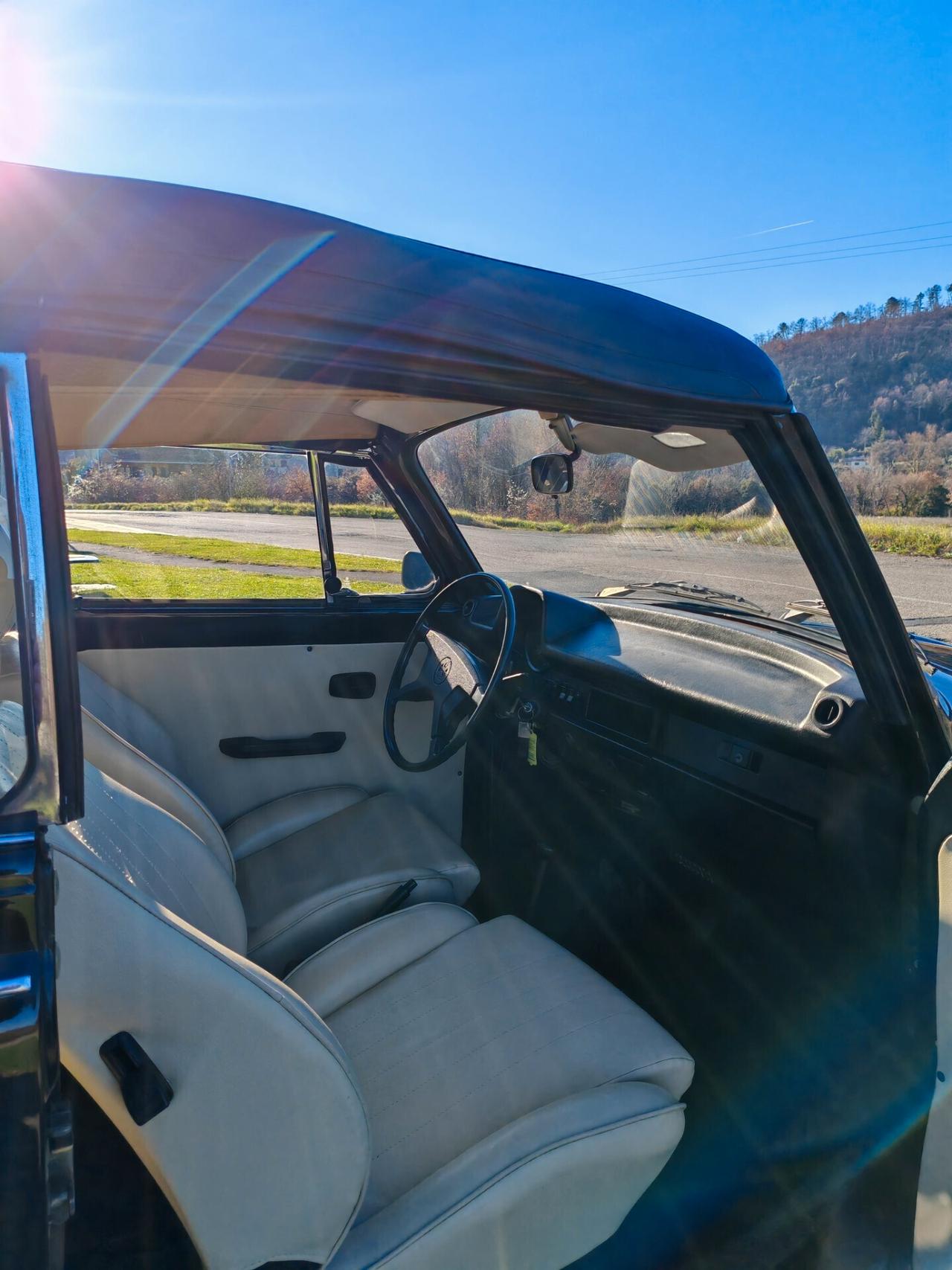 VW Maggiolino CABRIO