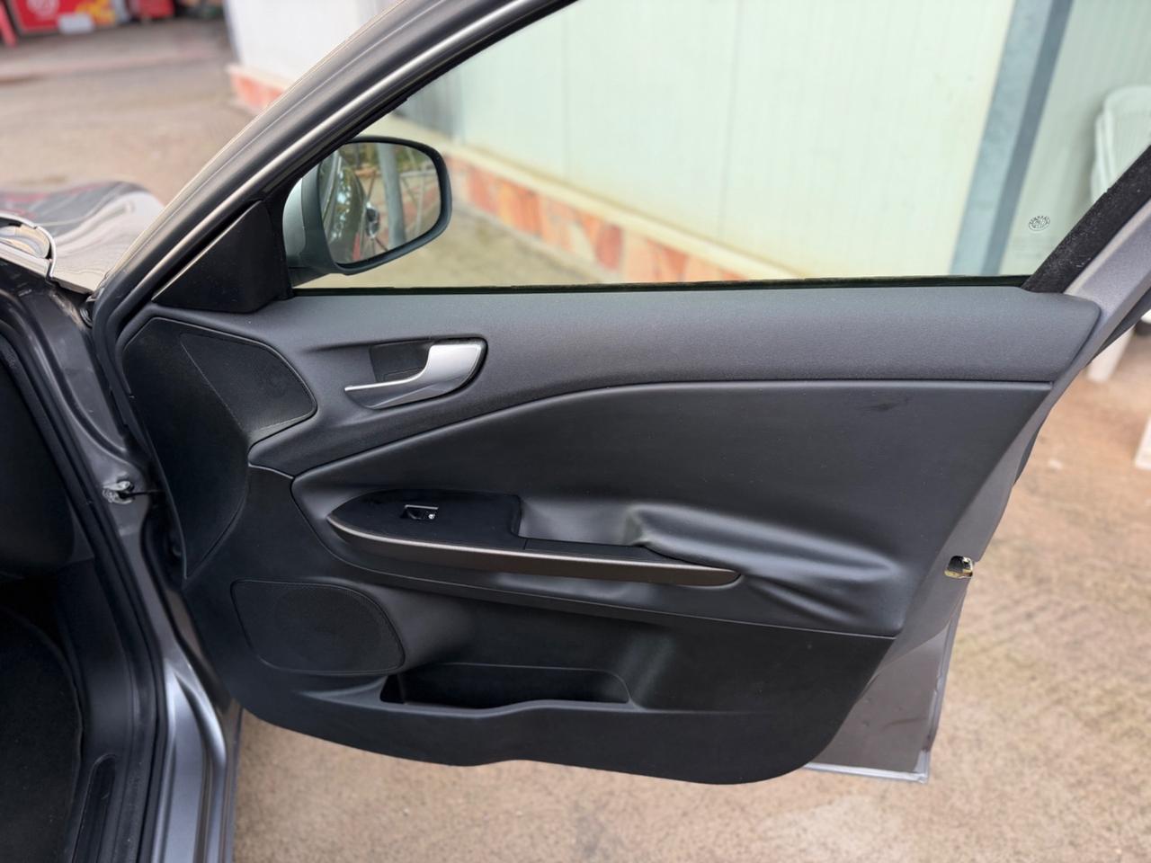 Alfa Romeo Giulietta 1.6 JTDm-2 105cv Km Certificati