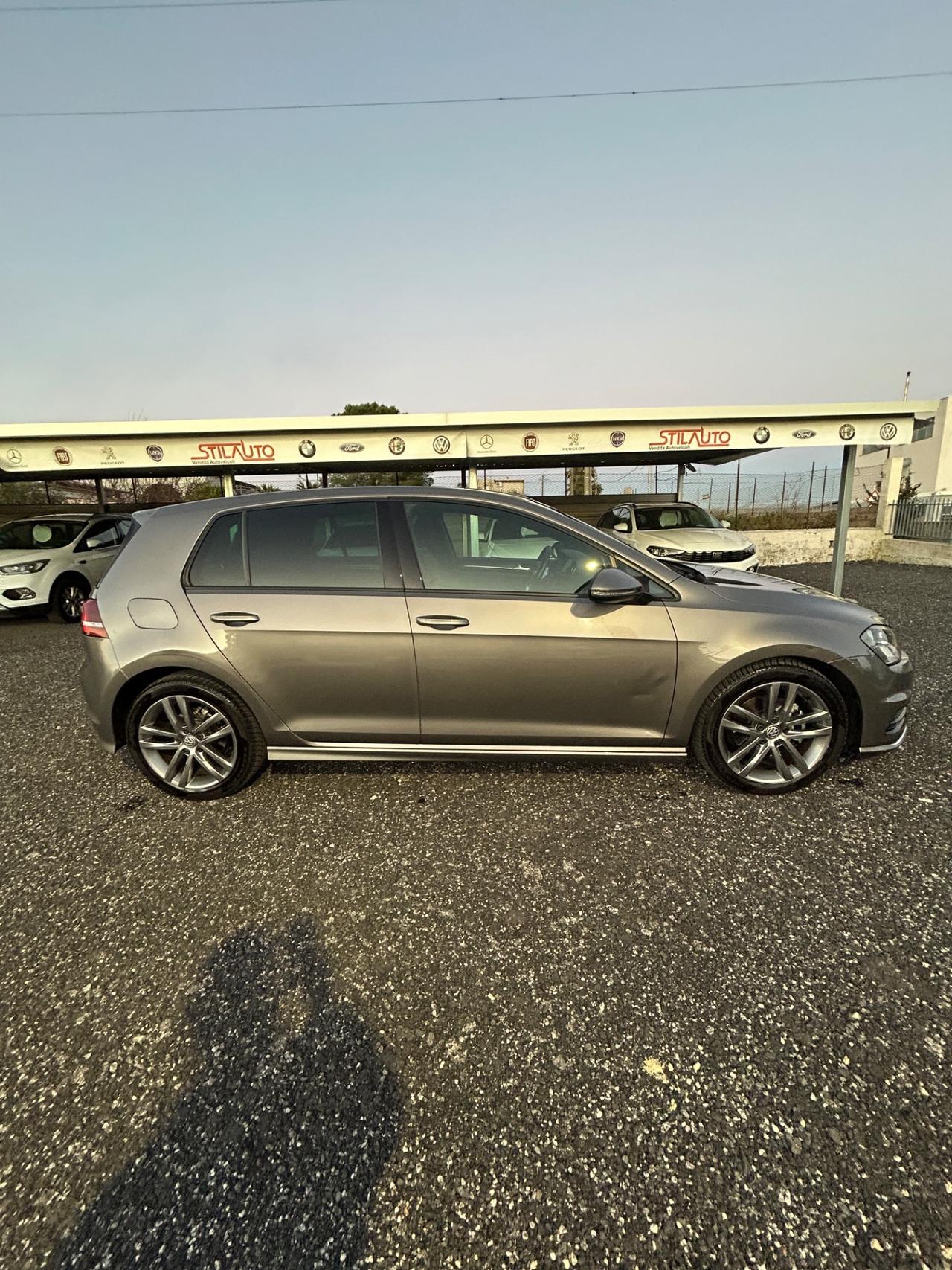 Volkswagen Golf 1.6 TDI 110 CV 5p. R-Line BlueMotion