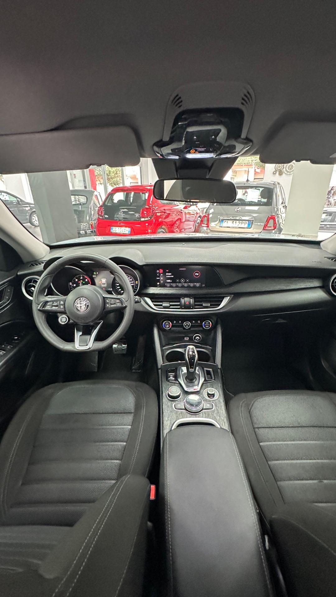 Alfa Romeo Stelvio 2.2 Turbodiesel 160 CV AT8 RWD Business