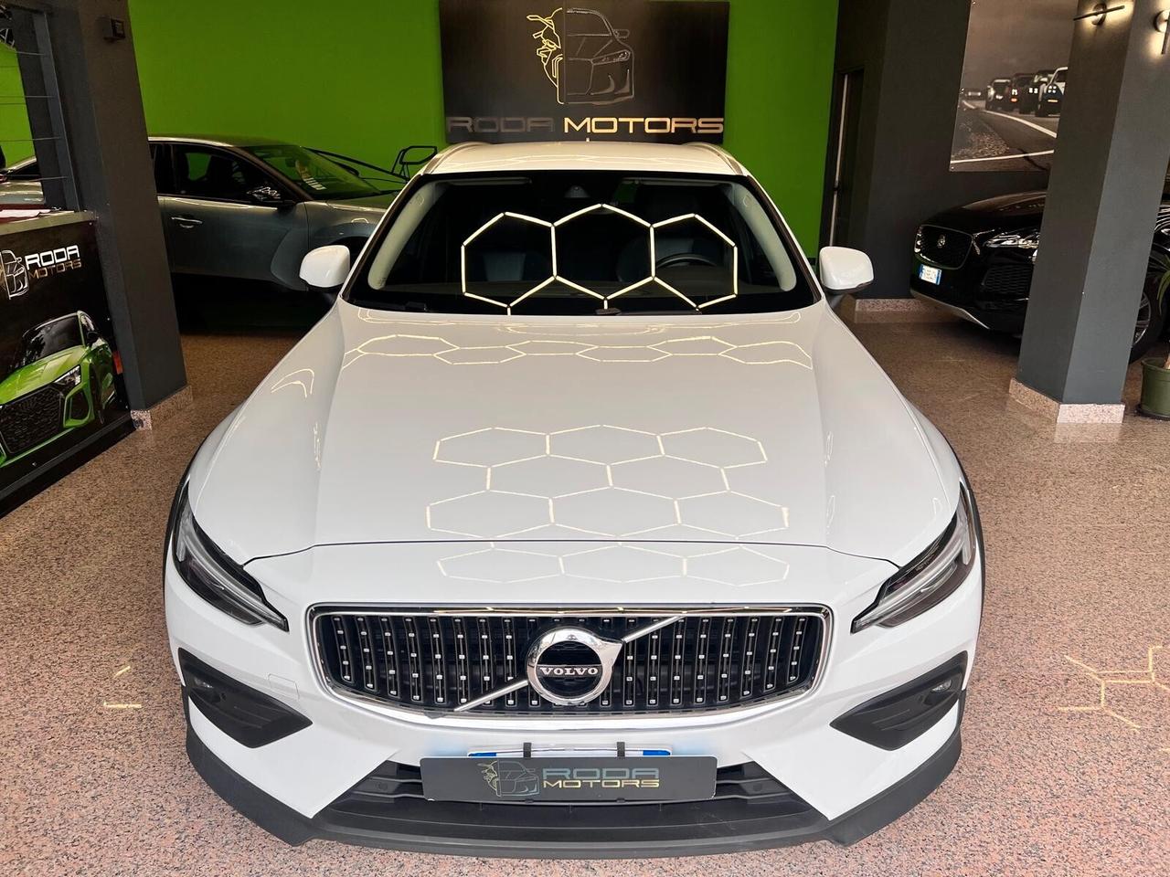 Volvo V60 Cross Country V60 Cross Country B4 (d) AWD Geartronic Business Pro Line