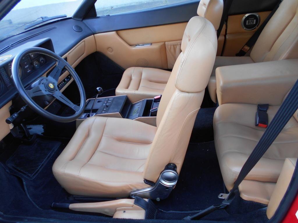 FERRARI Mondial 8