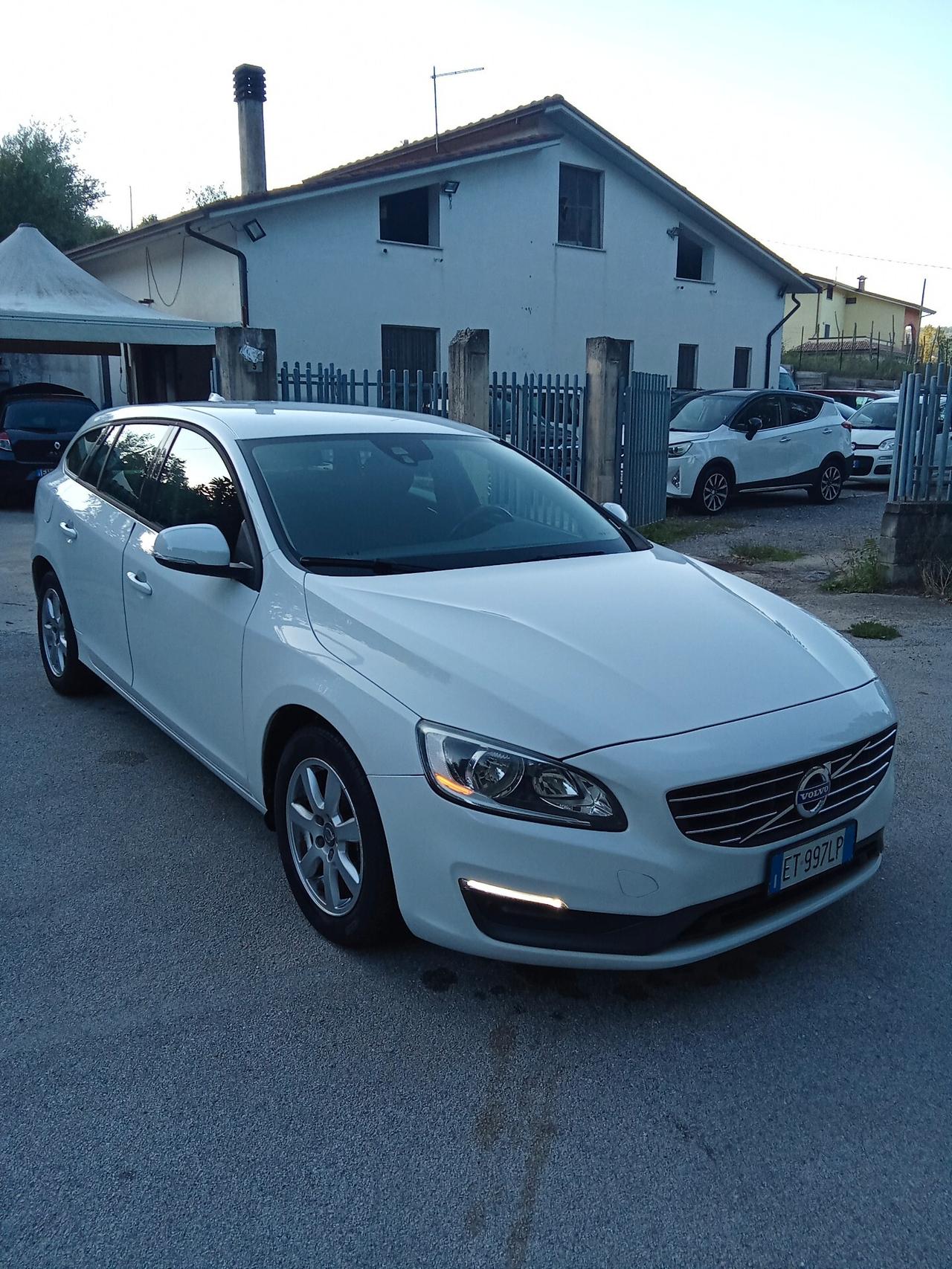 Volvo V60 D3 Summum 11/013