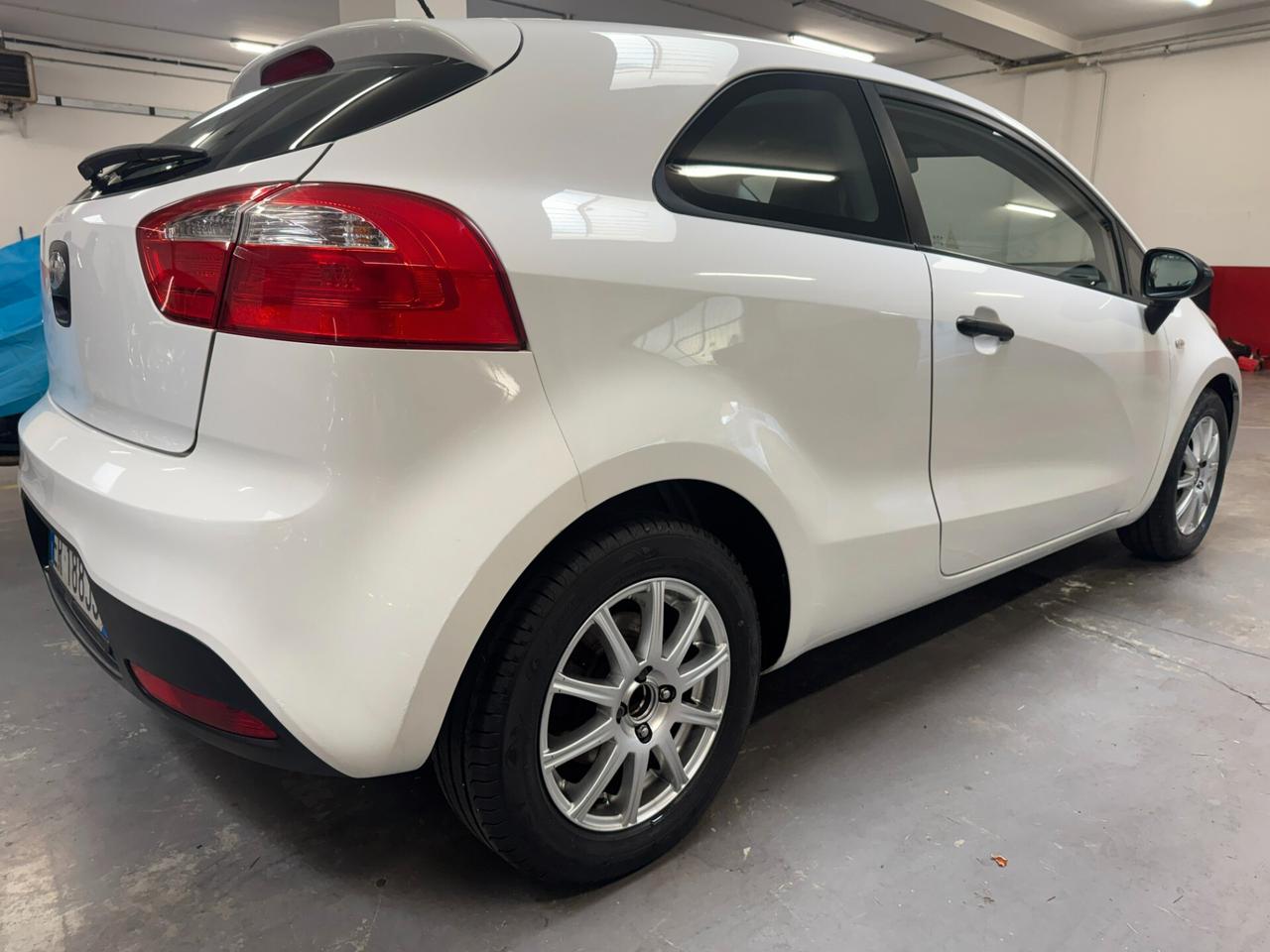 Kia Rio 1.2 CVVT 3p. LX