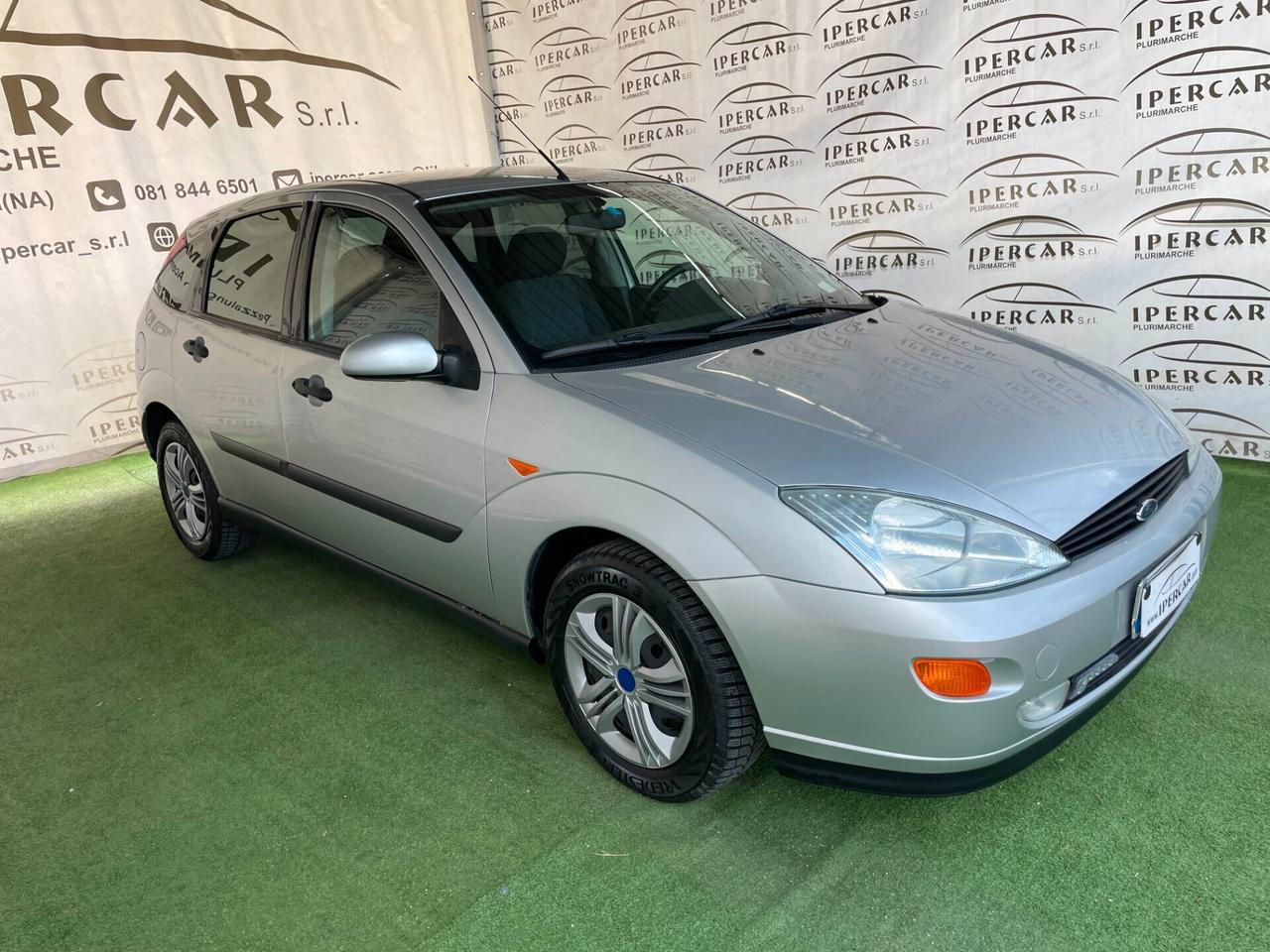 Ford Focus 1.6i 16V cat 5p. Ambiente