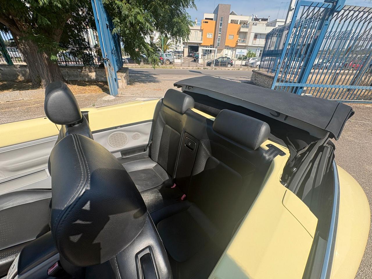 Volkswagen New Beetle 1.9 TDI 101CV Cabrio