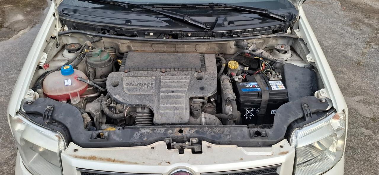 4x4 Fiat Panda 1.3 MJT 16V 4x4 Climbing