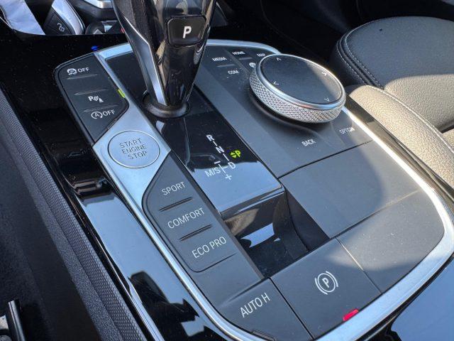 BMW 116 d 5p. Advanced Automatica