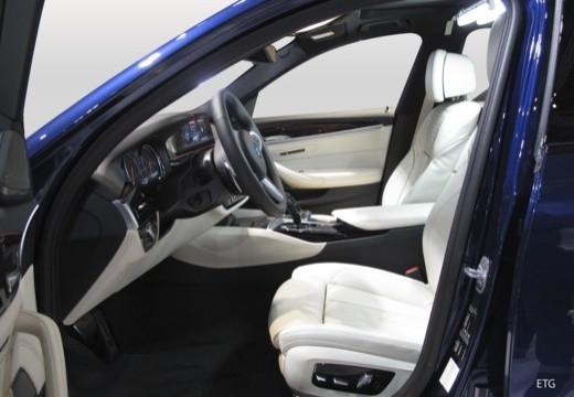 BMW Serie 5 G31 2017 Touring - 520d Touring Msport auto