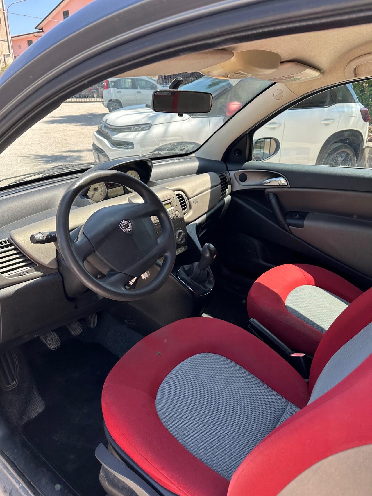 Lancia Ypsilon 1.3 Multijet 16V Platino