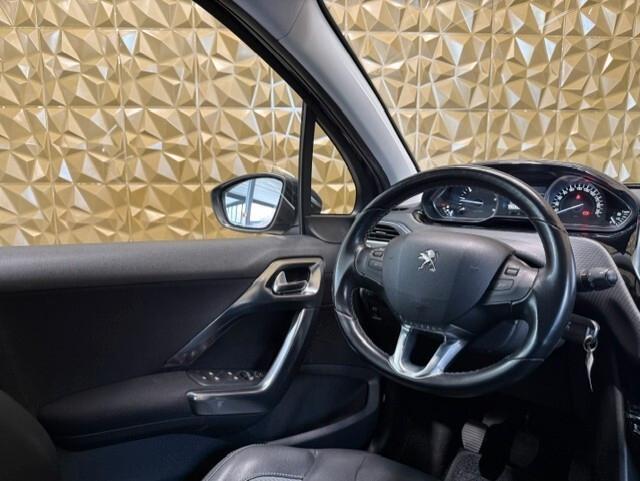 Peugeot 2008 BlueHDi 100 Allure