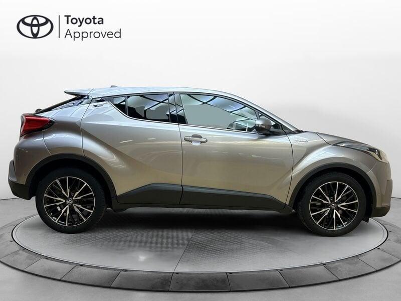 Toyota C-HR 1.8H Lounge E-CVT 2WD