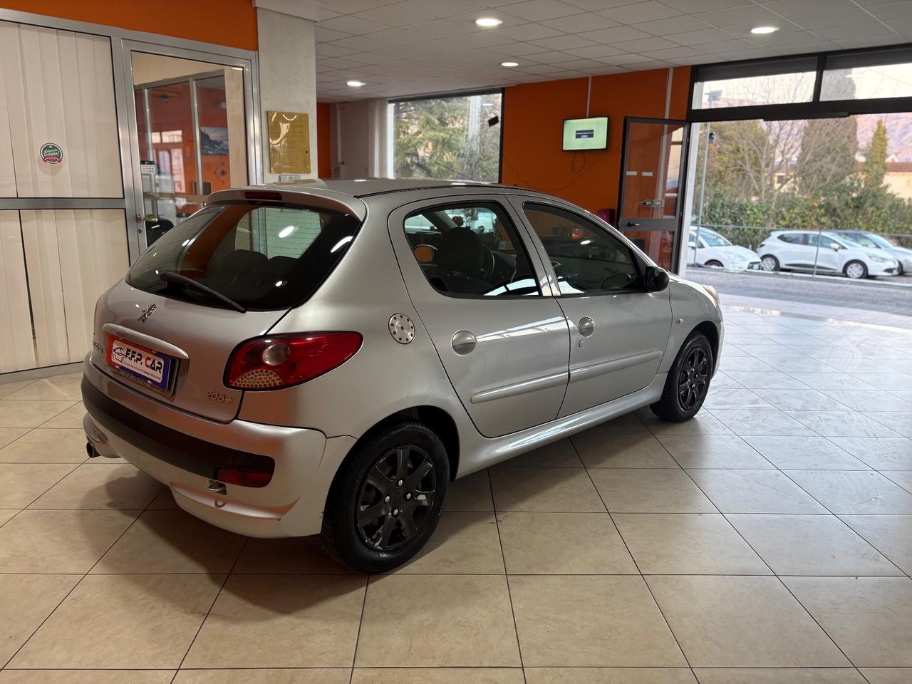 Peugeot 207 1.2 57 CV 5p. GPL