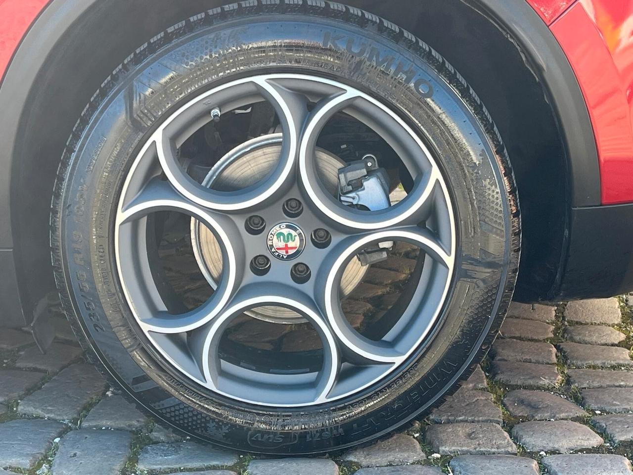 Alfa Romeo Stelvio 2.2 Turbodiesel 210 CV AT8 Q4 Super