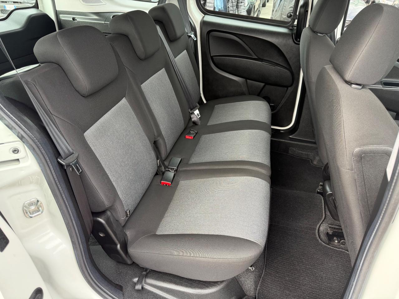 Fiat Doblo Combi N1 Autocarro 5 POSTI