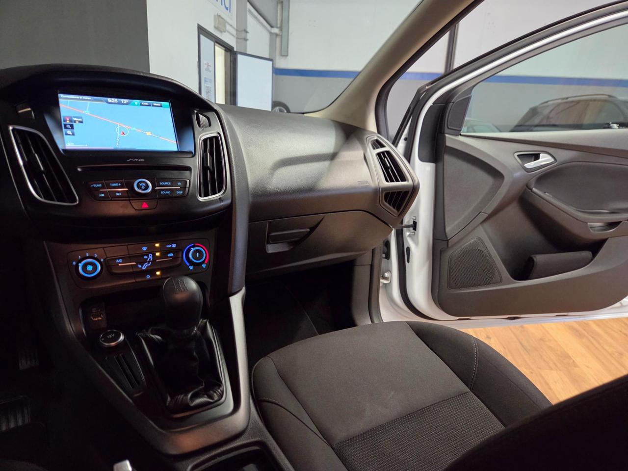 Ford Focus 5 Porte Focus 5p 1.6 Titanium Gpl 120cv