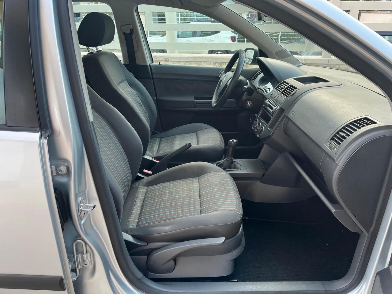 Volkswagen Polo 1.2/60CV 5p. Trendline