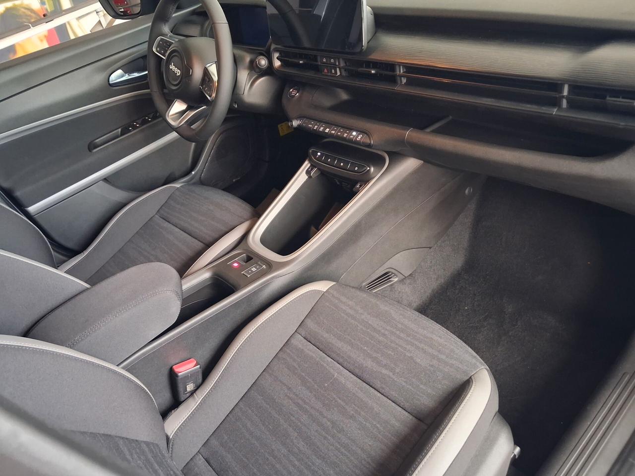 Jeep Avenger 1.2 TB 100 CV MHEV Longitude