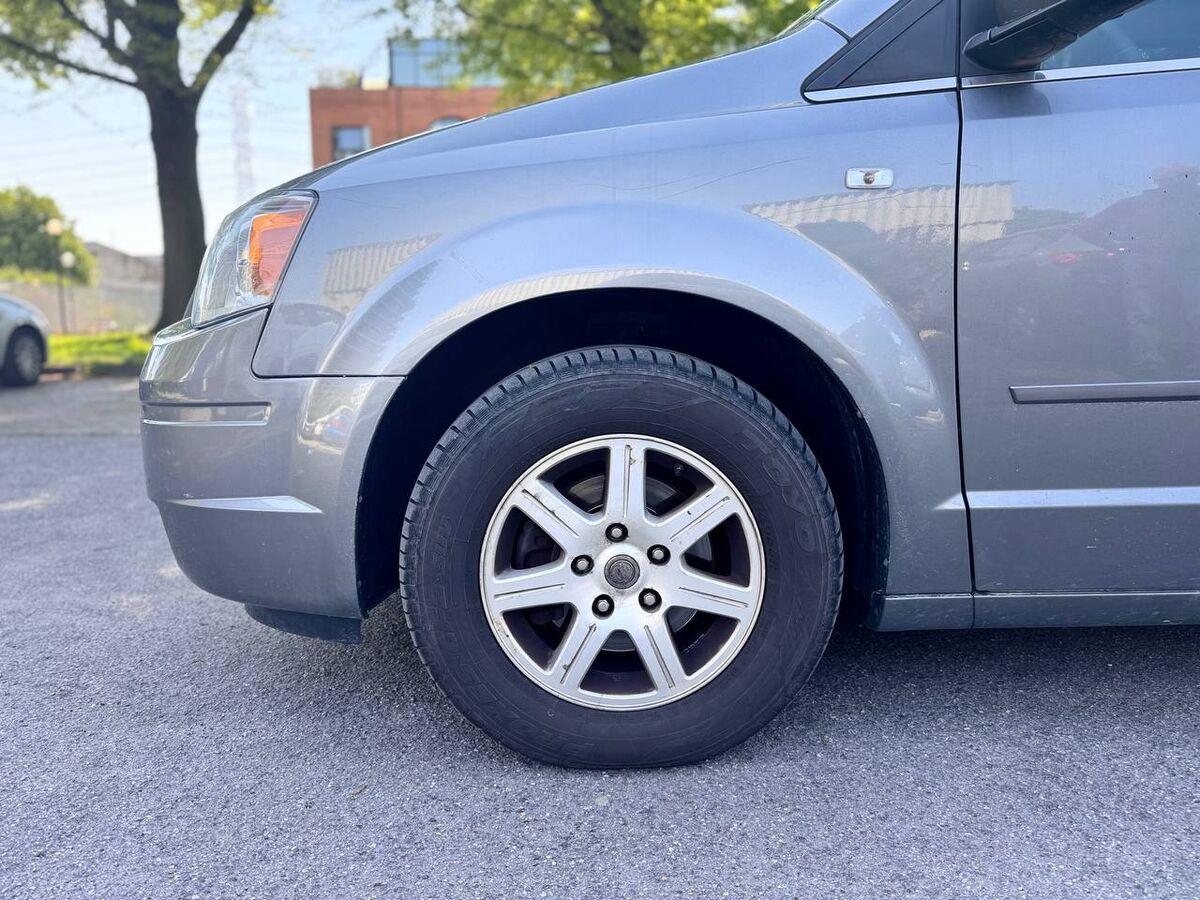 Chrysler Grand Voyager 2.8 crd Limited auto dpf