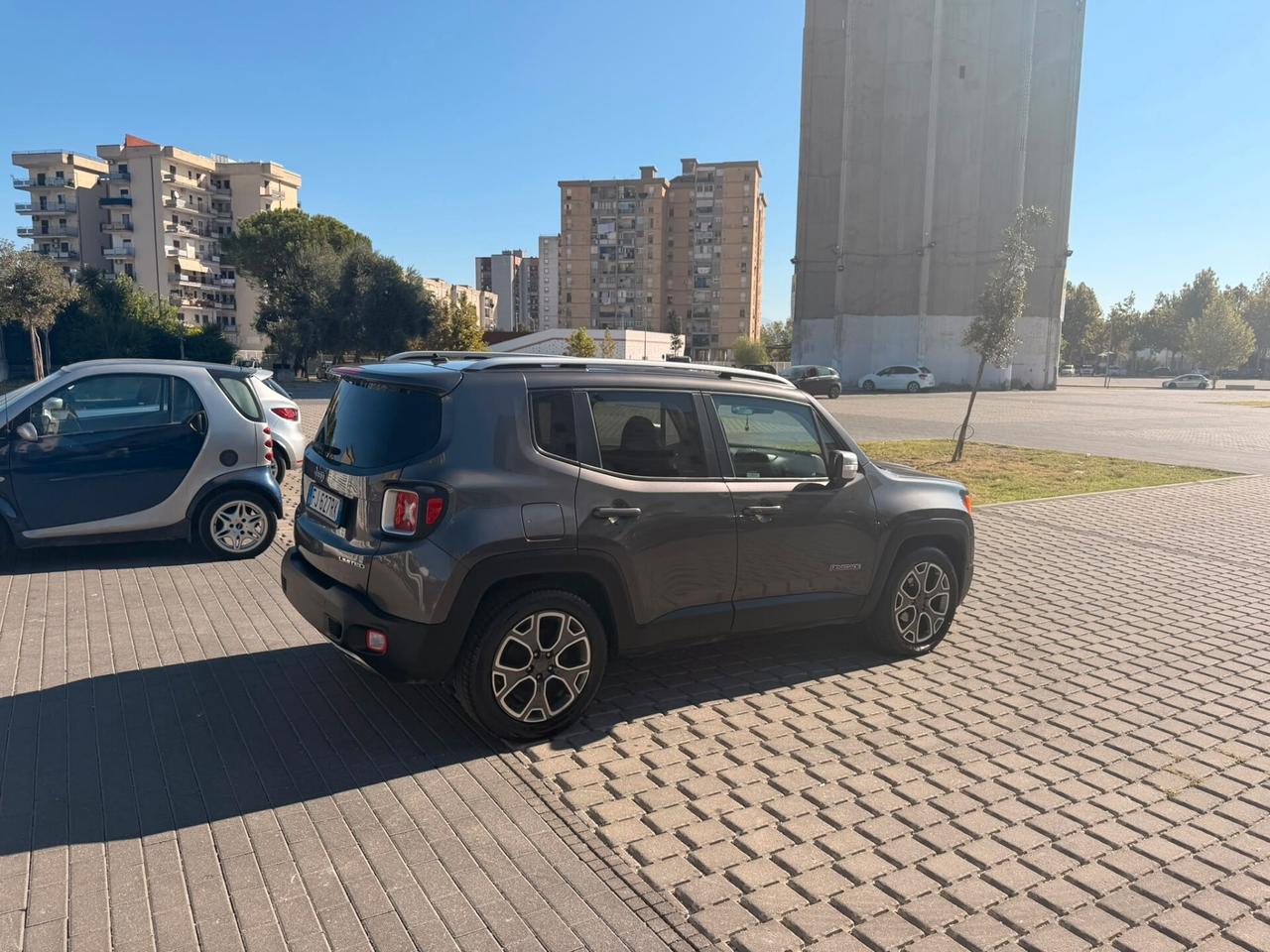 Jeep Renegade 1.6 Mjt DDCT 120 CV Business