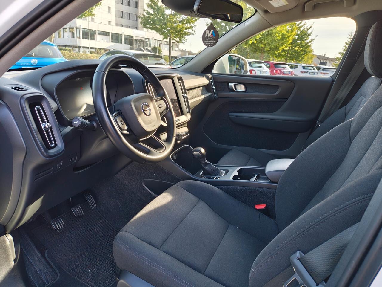 Volvo XC40 T2 Momentum