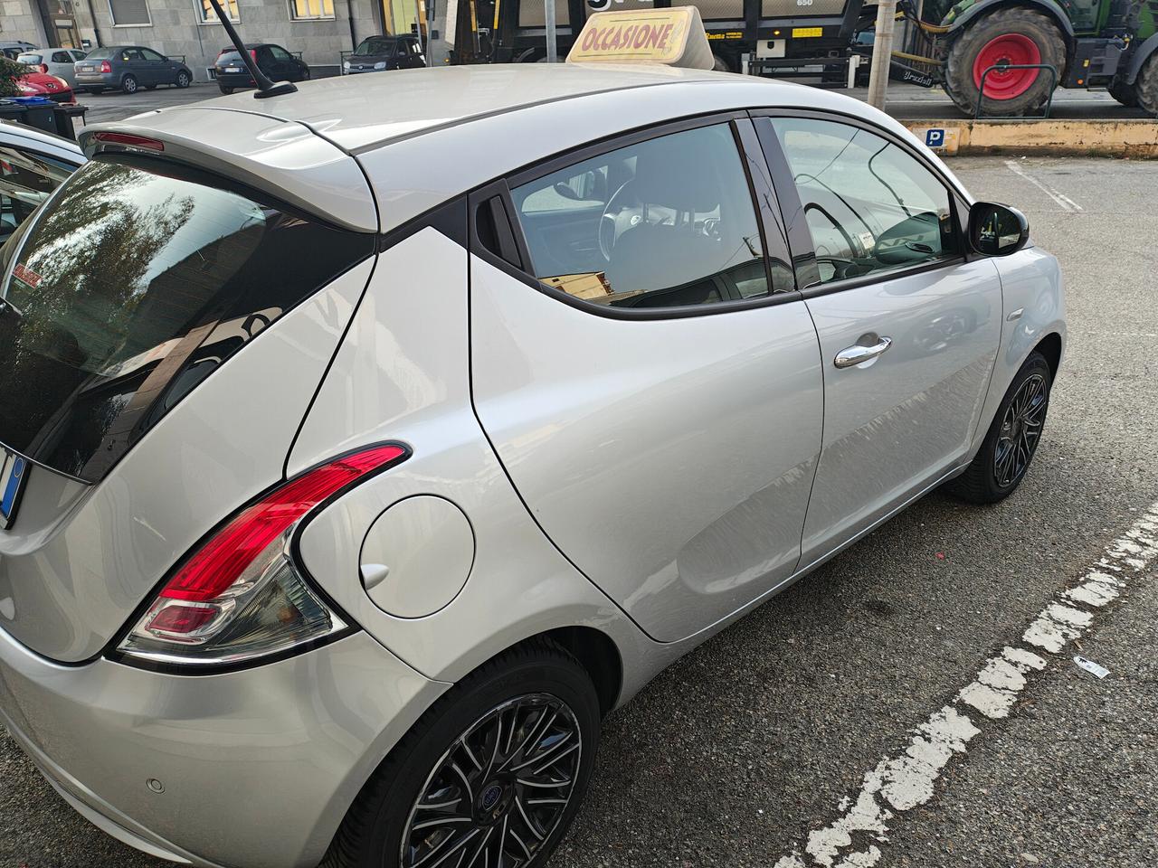 Lancia Ypsilon 1.2 69 CV 5 porte S&S Elefantino Blu